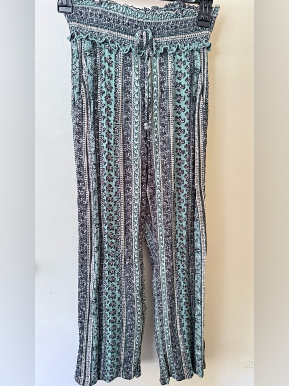 Smocked Waist Mint & Black Printed Wide-Leg Pants